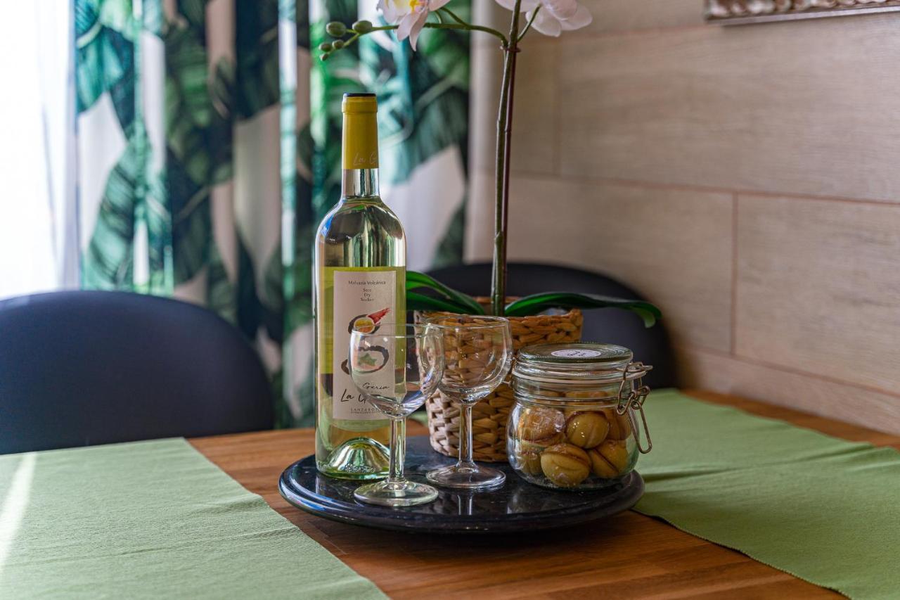 Apartment With Terrace And Pool, Los Cristianos ロスクリスティアーノス エクステリア 写真