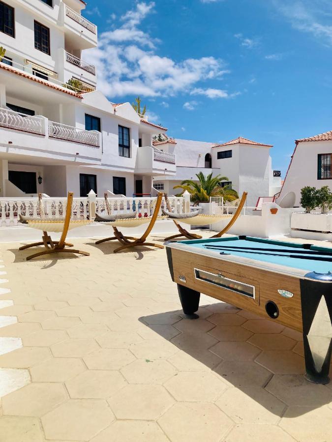 Apartment With Terrace And Pool, Los Cristianos ロスクリスティアーノス エクステリア 写真