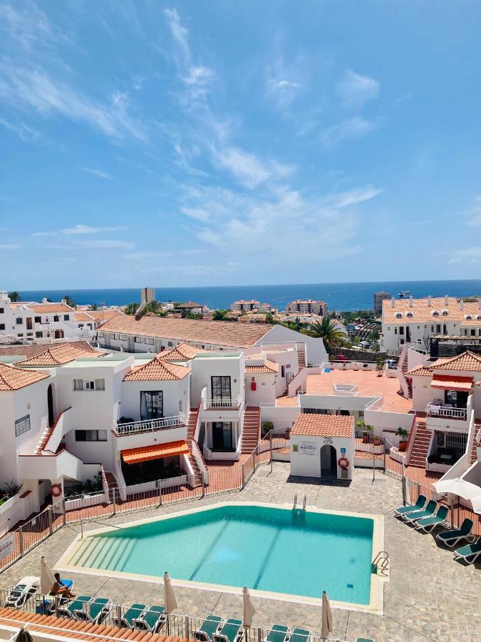 Apartment With Terrace And Pool, Los Cristianos ロスクリスティアーノス エクステリア 写真