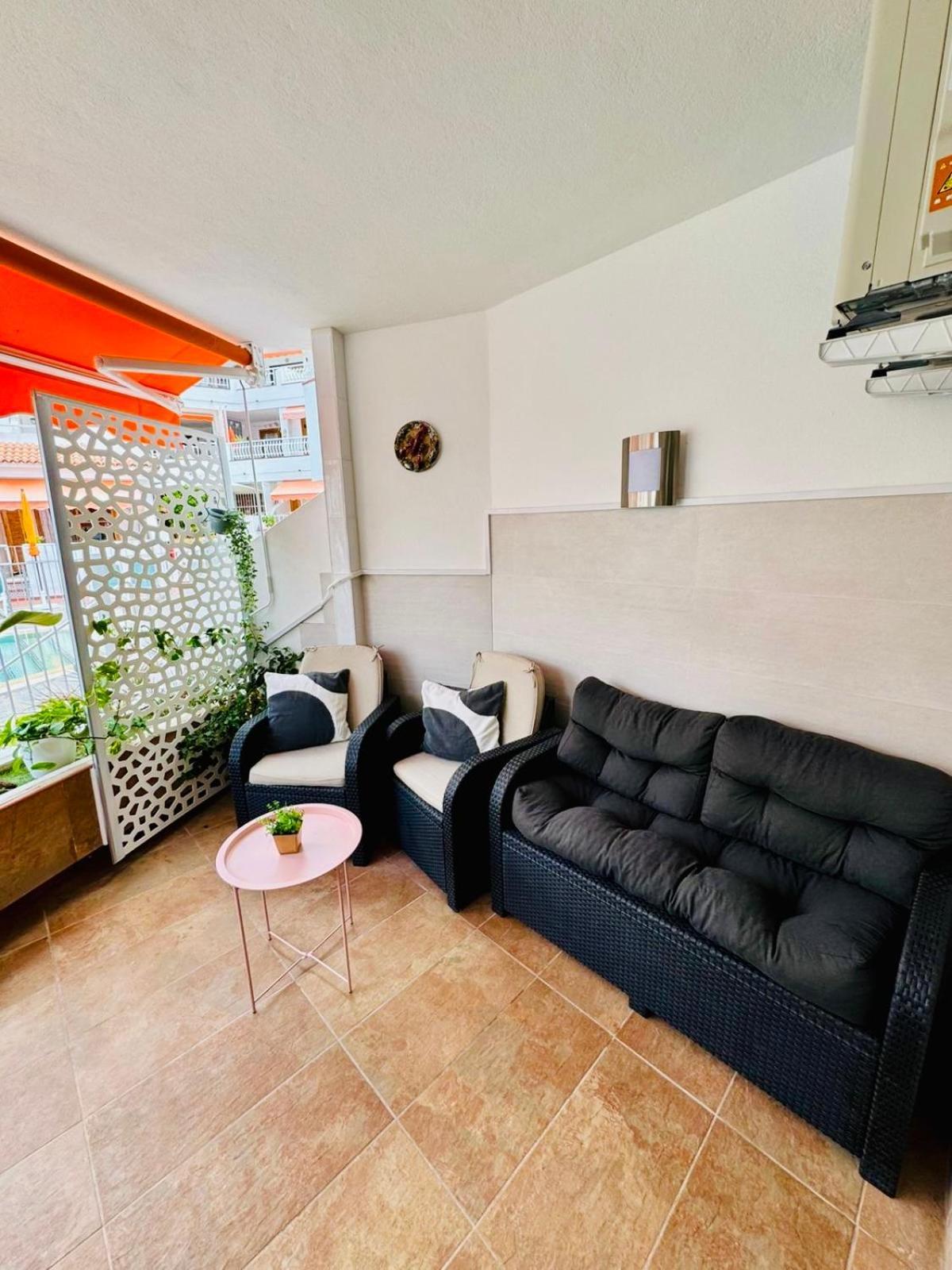 Apartment With Terrace And Pool, Los Cristianos ロスクリスティアーノス エクステリア 写真