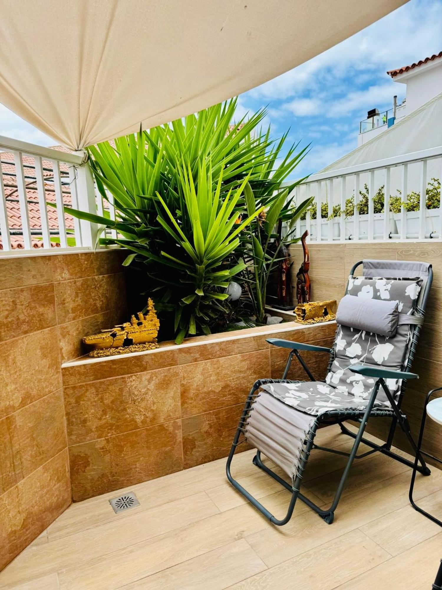 Apartment With Terrace And Pool, Los Cristianos ロスクリスティアーノス エクステリア 写真