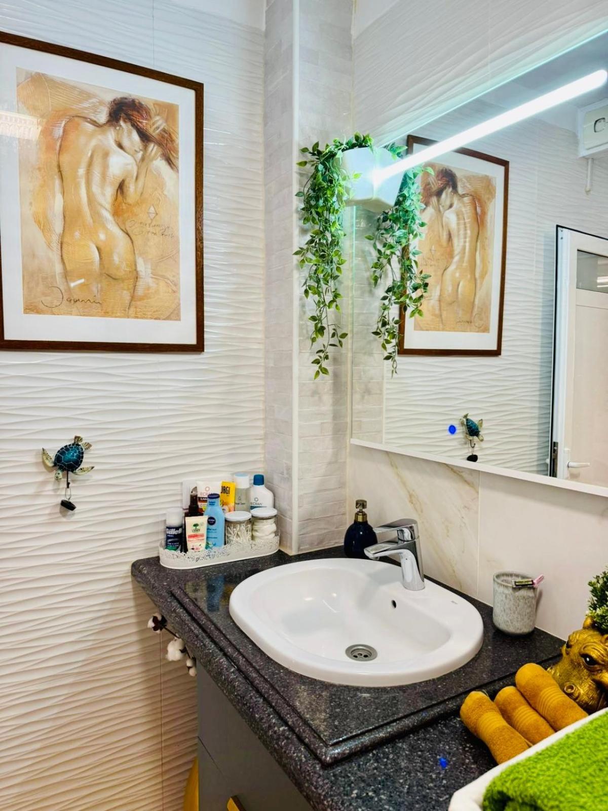 Apartment With Terrace And Pool, Los Cristianos ロスクリスティアーノス エクステリア 写真