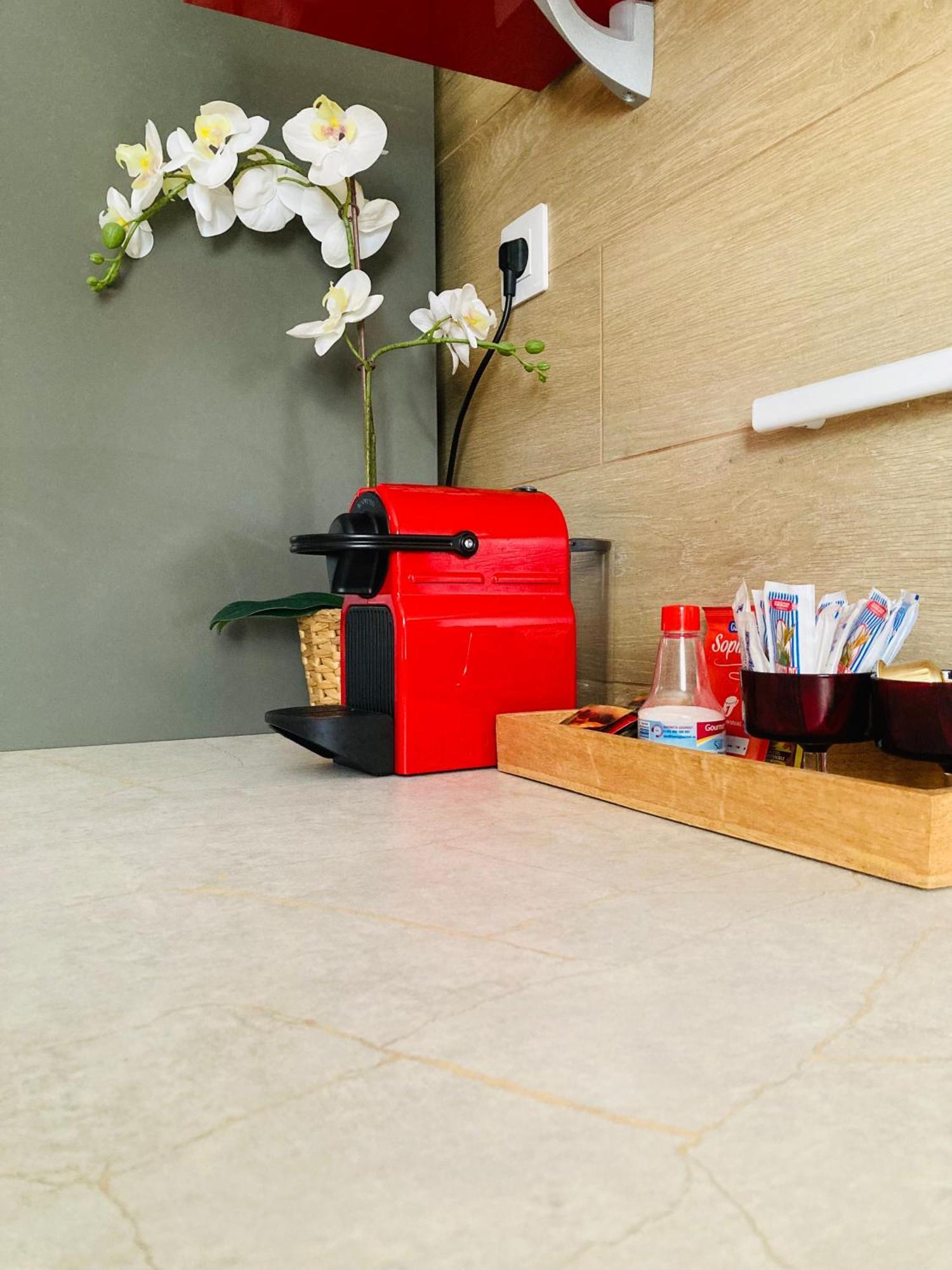 Apartment With Terrace And Pool, Los Cristianos ロスクリスティアーノス エクステリア 写真