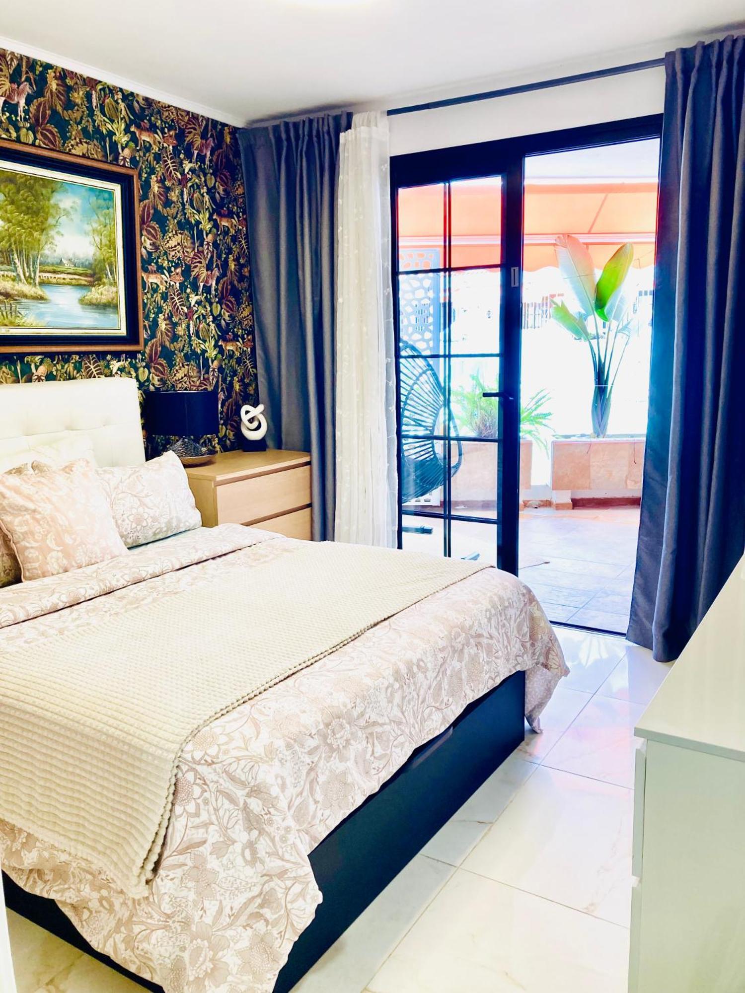 Apartment With Terrace And Pool, Los Cristianos ロスクリスティアーノス エクステリア 写真